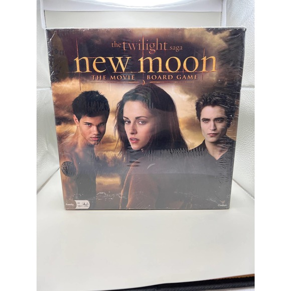 New-- Twilight's New Moon Board game - Picture 1 of 8